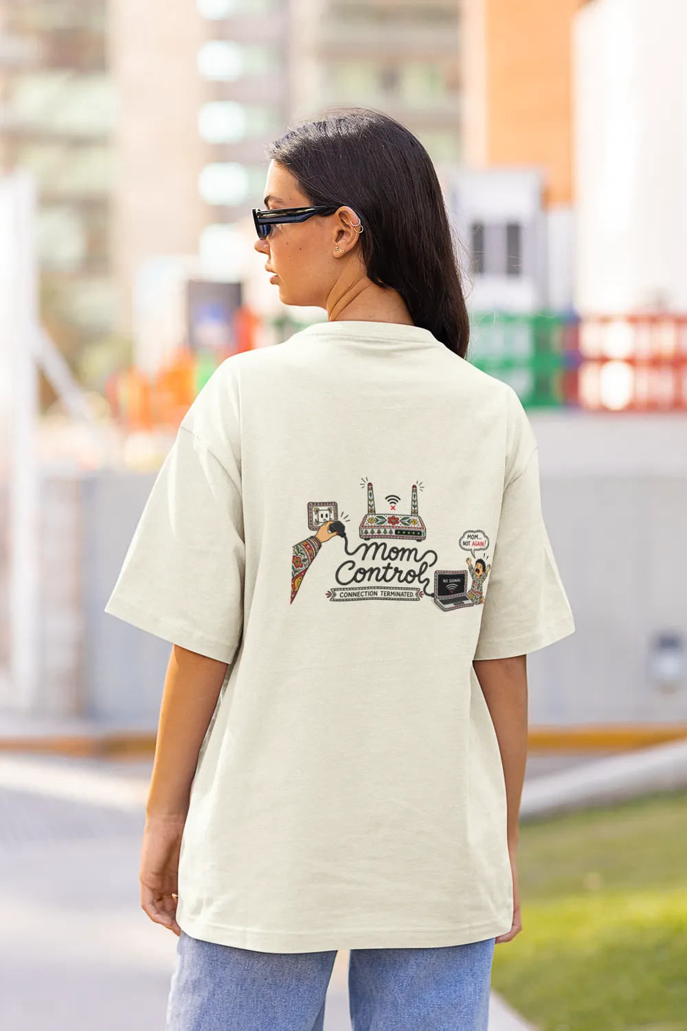 Funny WiFi Router Mom Oversized T-Shirt