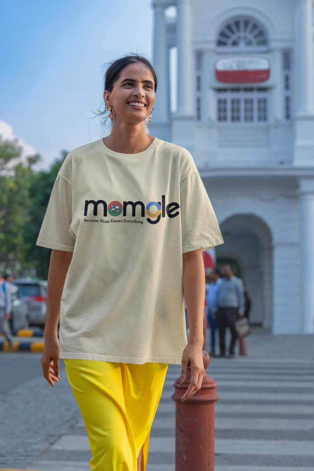 Mom Knows Everything Oversized T-Shirt