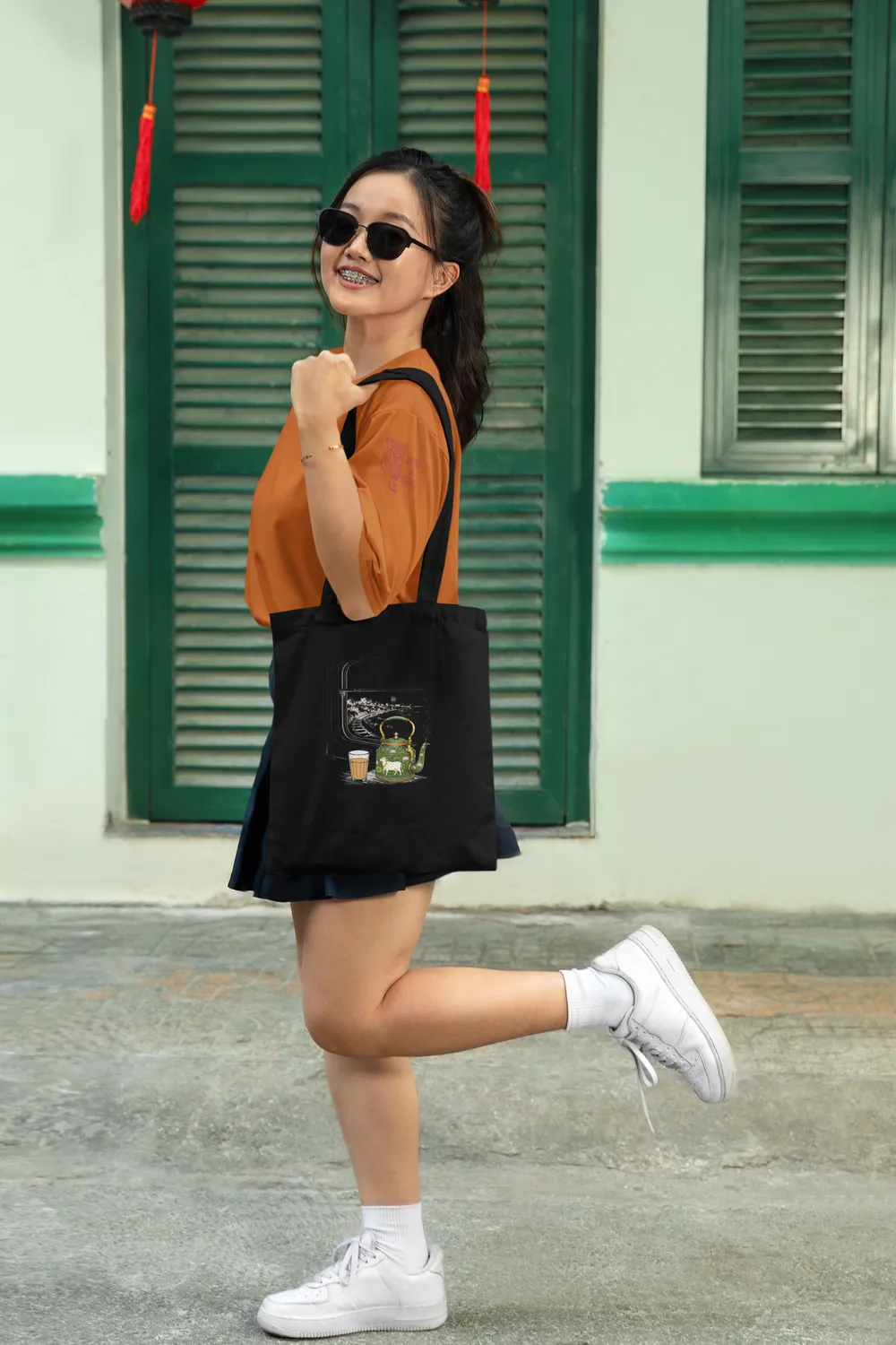 Vintage Tea Kettle Tote Bag 1